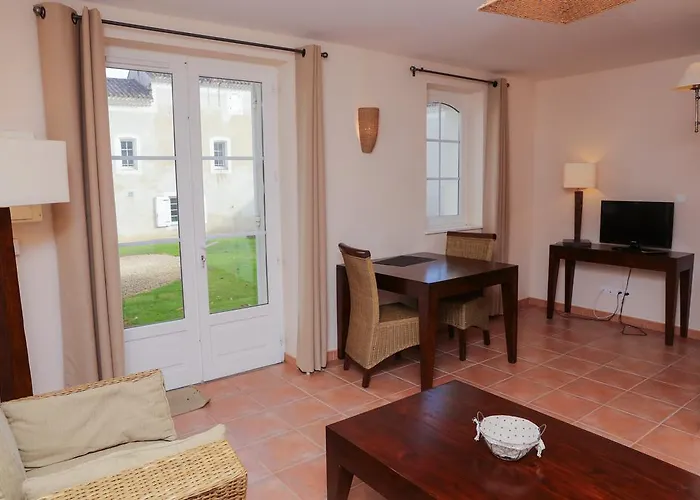 Terra Gasconha شقة